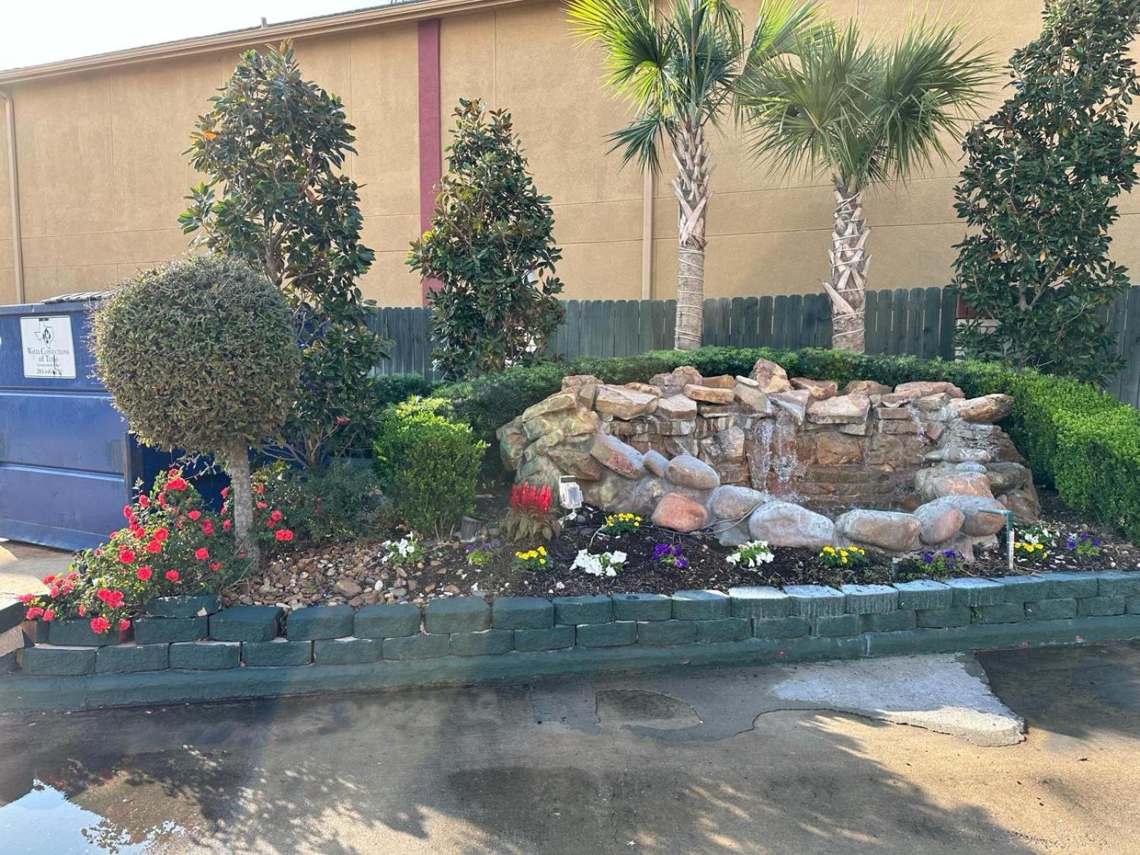 Palace Inn I-45 & Bellfort Houston Bagian luar foto