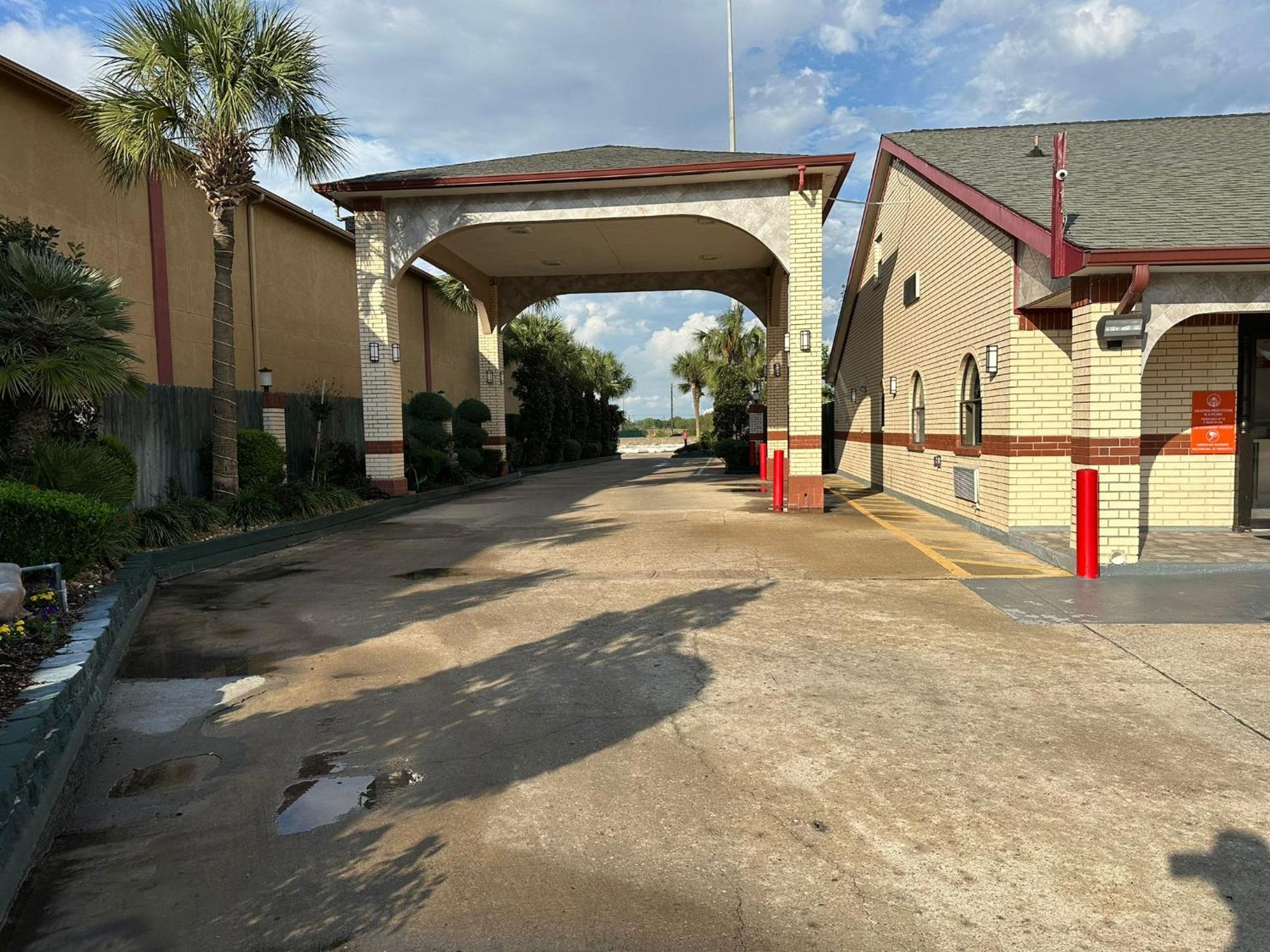 Palace Inn I-45 & Bellfort Houston Bagian luar foto