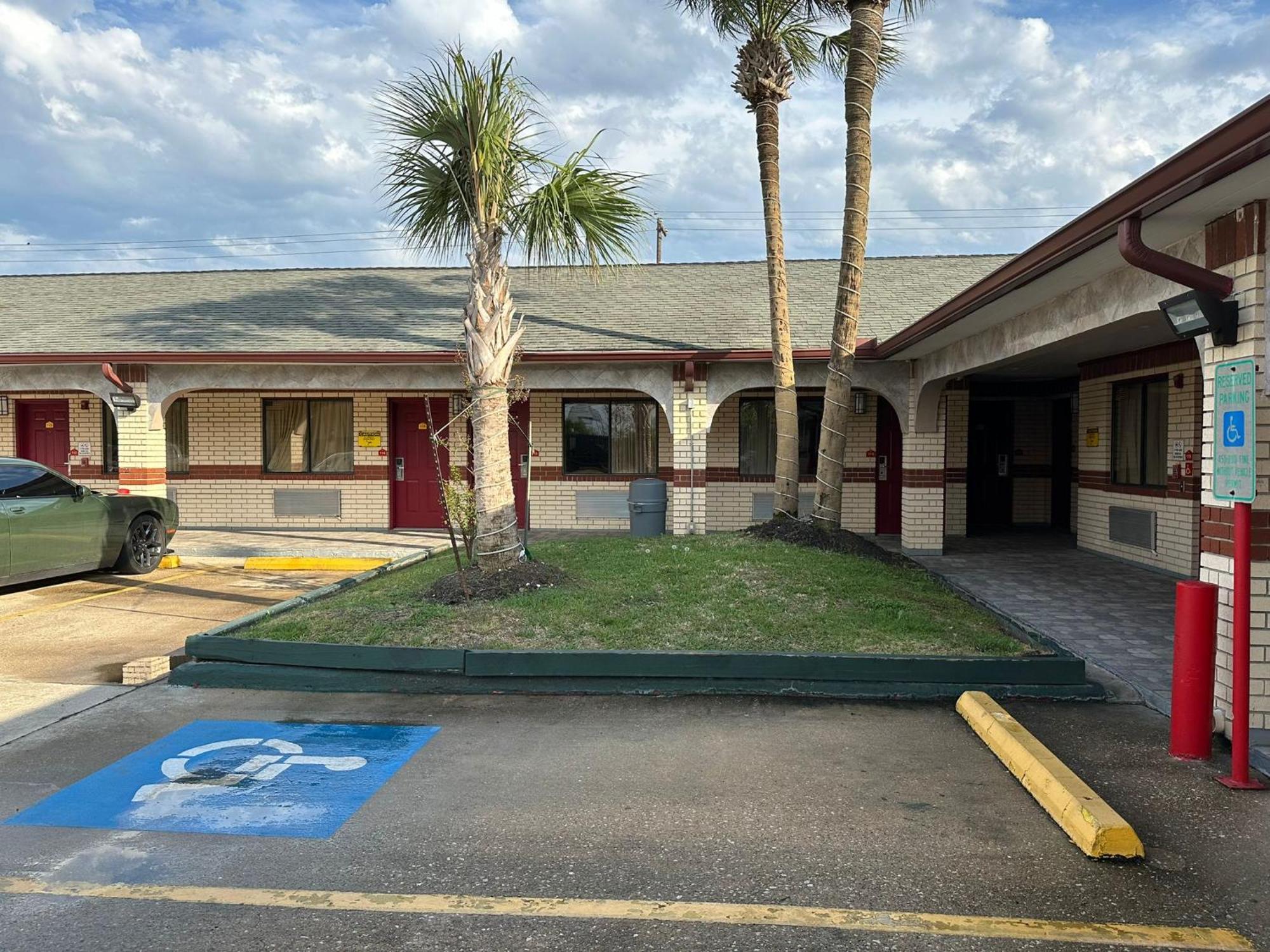 Palace Inn I-45 & Bellfort Houston Bagian luar foto